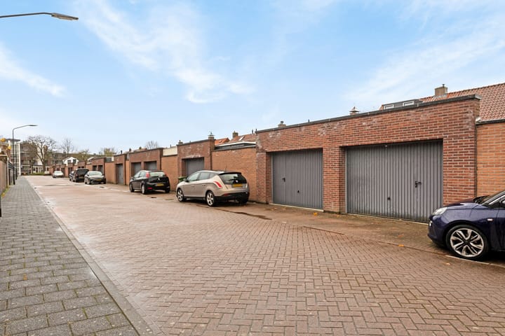 Foto 5 van Middenlaan 21