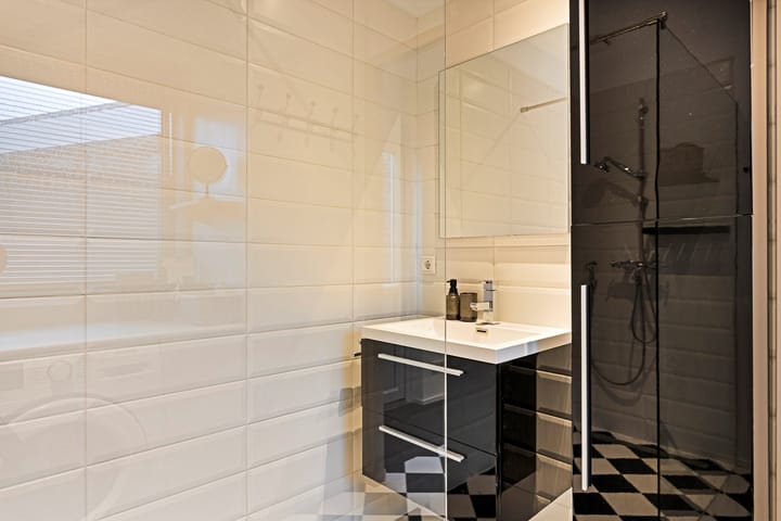 Foto 24 van Middenlaan 21