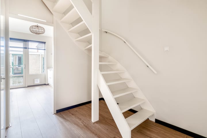 Foto 4 van Spoetnikstraat 4