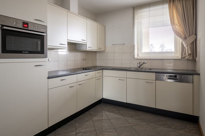 Photo 15 of Grotestraat 140-03