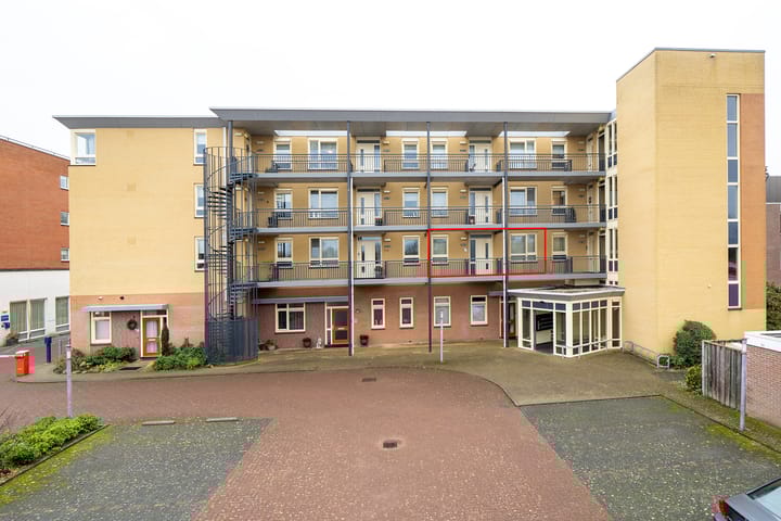 Photo 31 of Grotestraat 140-03