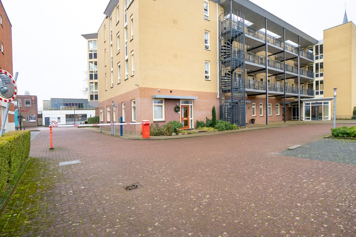 Photo 32 of Grotestraat 140-03