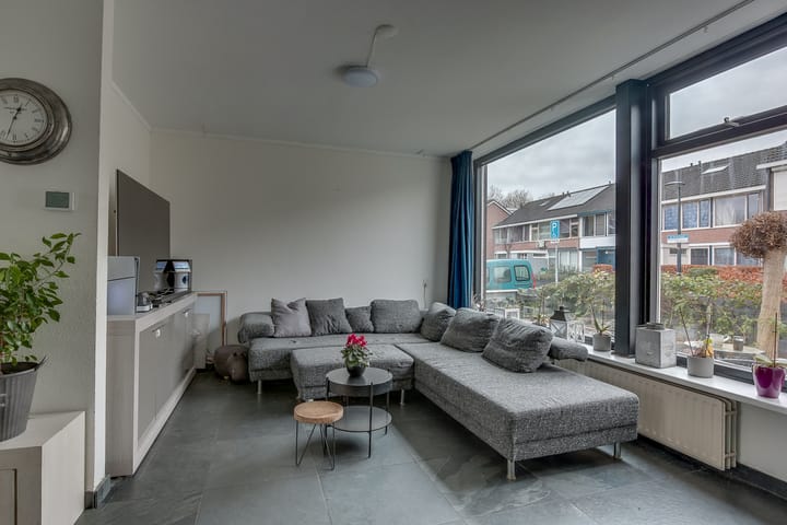 Foto 11 van De Oeverloper 451