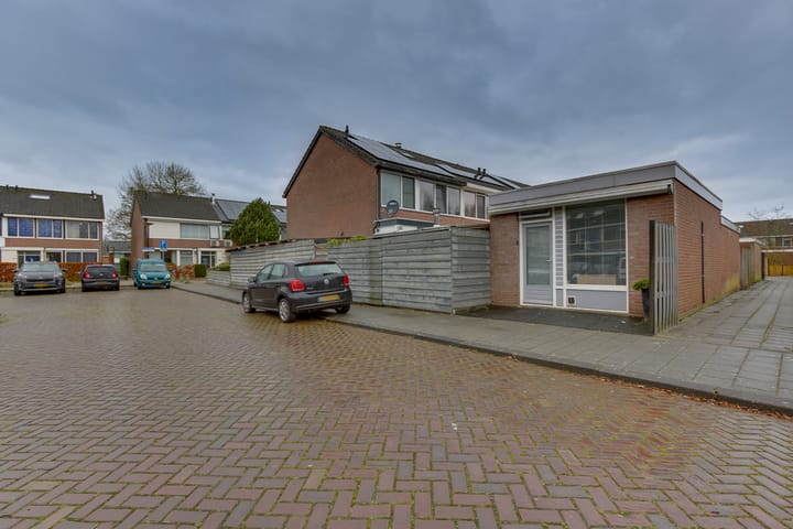 Foto 2 van De Oeverloper 451