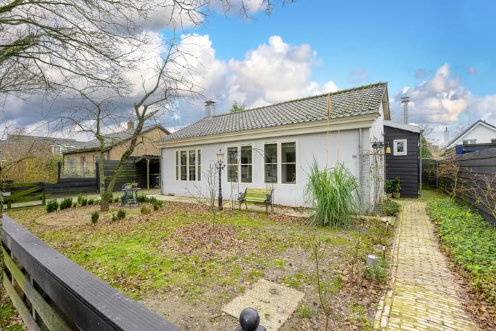 Photo 38 of Esdoornlaan 10