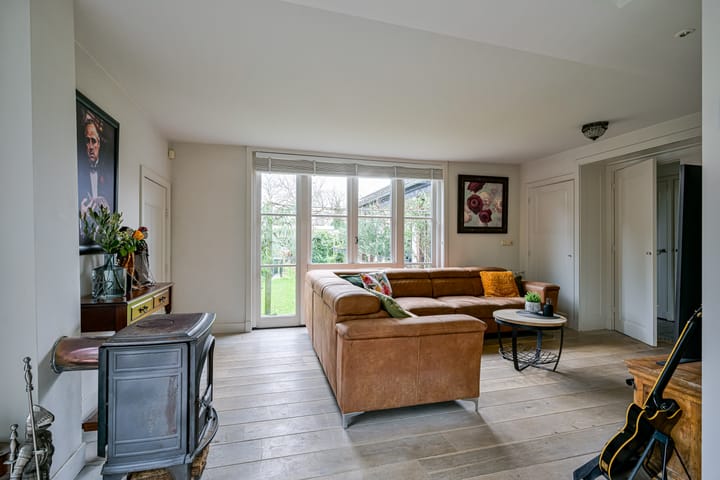 Photo 9 of Esdoornlaan 10