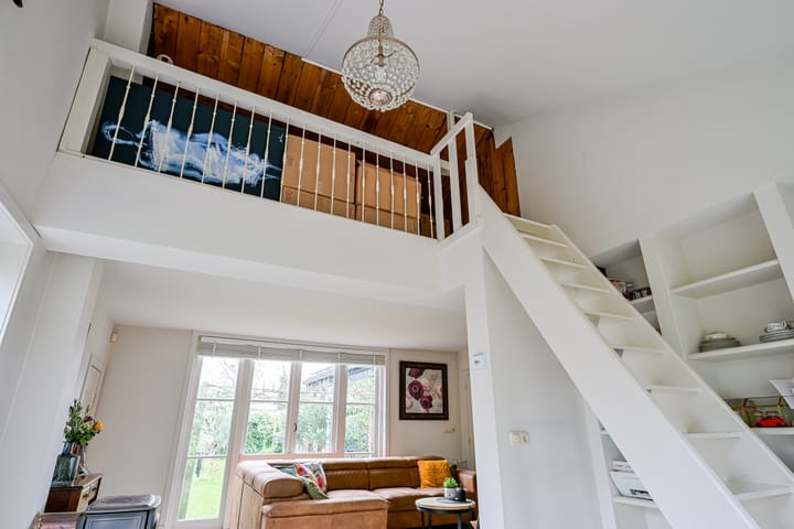 Photo 13 of Esdoornlaan 10