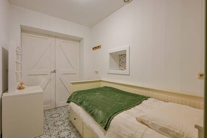 Photo 16 of Esdoornlaan 10