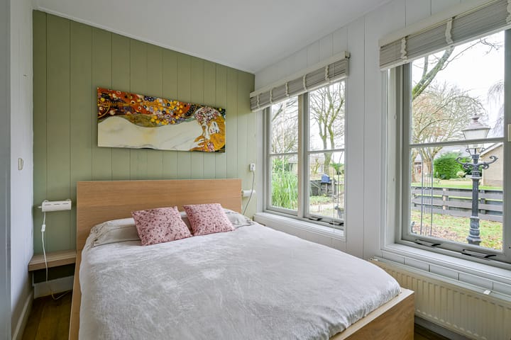 Photo 17 of Esdoornlaan 10