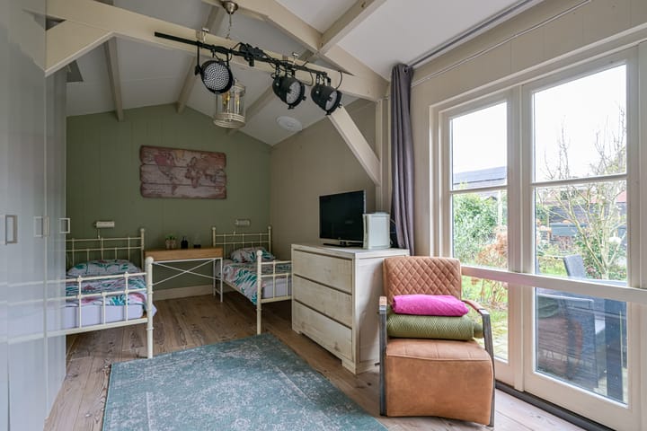 Photo 19 of Esdoornlaan 10