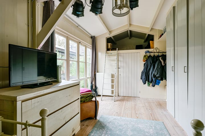 Photo 20 of Esdoornlaan 10