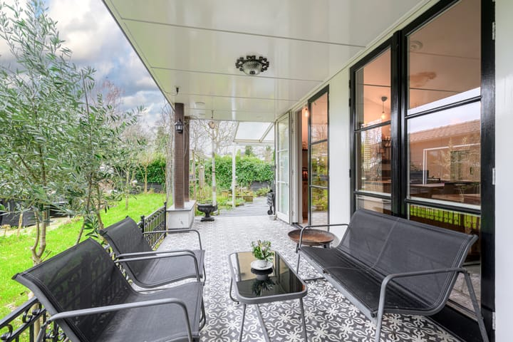 Photo 27 of Esdoornlaan 10