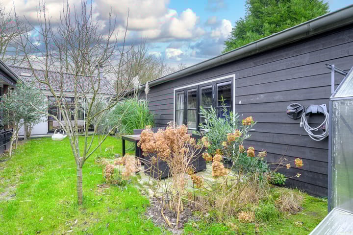 Photo 34 of Esdoornlaan 10