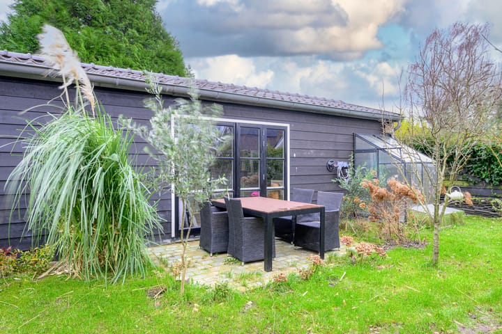 Photo 36 of Esdoornlaan 10