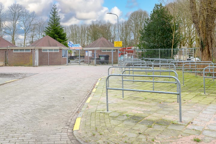 Photo 46 of Esdoornlaan 10