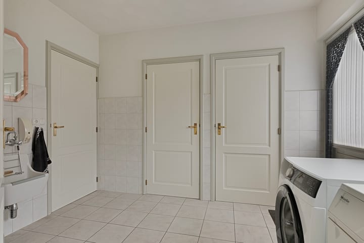 Foto 23 van Schepenstraat 17