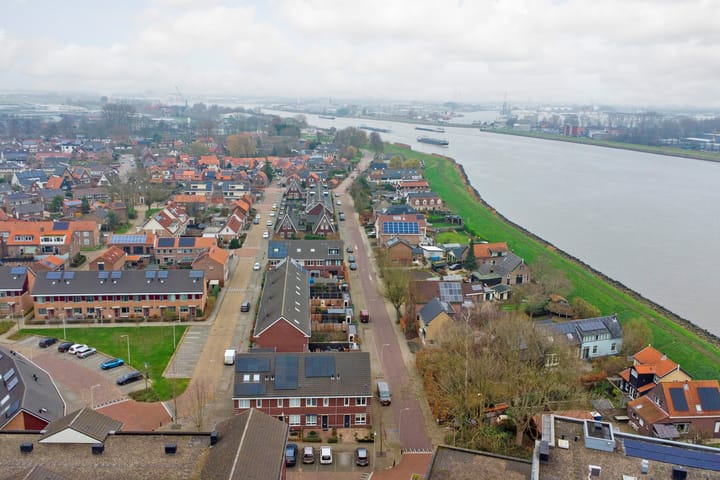 Foto 4 van Oranjestraat 64