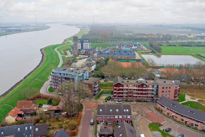 Foto 5 van Oranjestraat 64