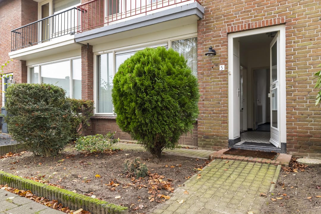 Photo 8 of Raadhuisstraat 5