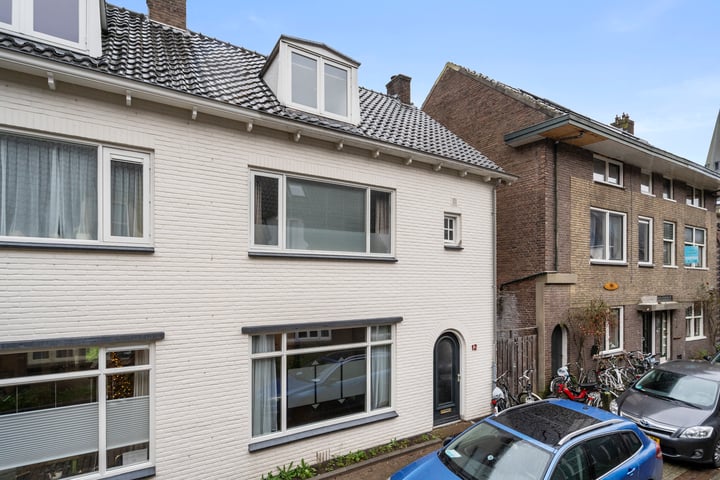 Bekijk foto 33 van Riemsdijkstraat 12