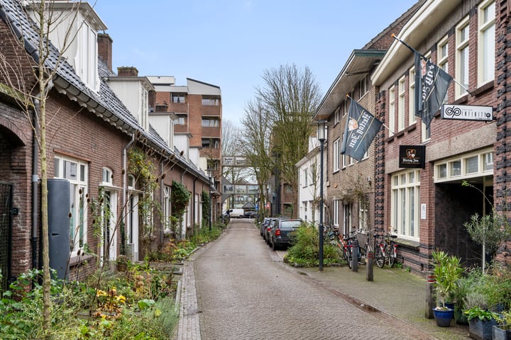 Bekijk foto 35 van Riemsdijkstraat 12