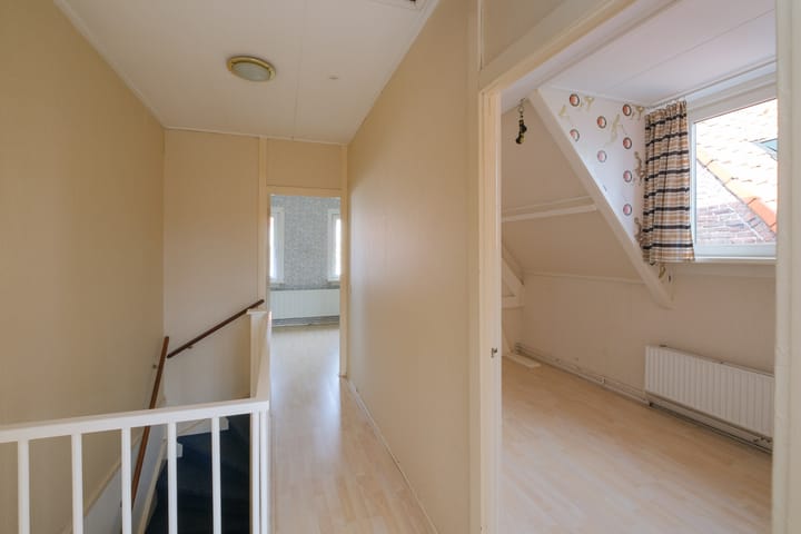 Photo 15 of Biezenstraat 41