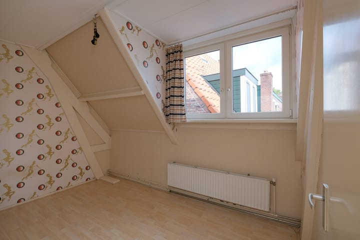 Photo 16 of Biezenstraat 41