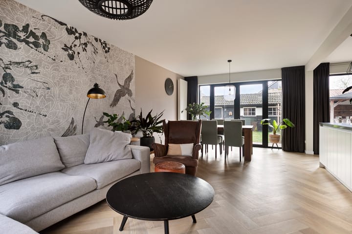 Photo 12 of Liniestraat 2