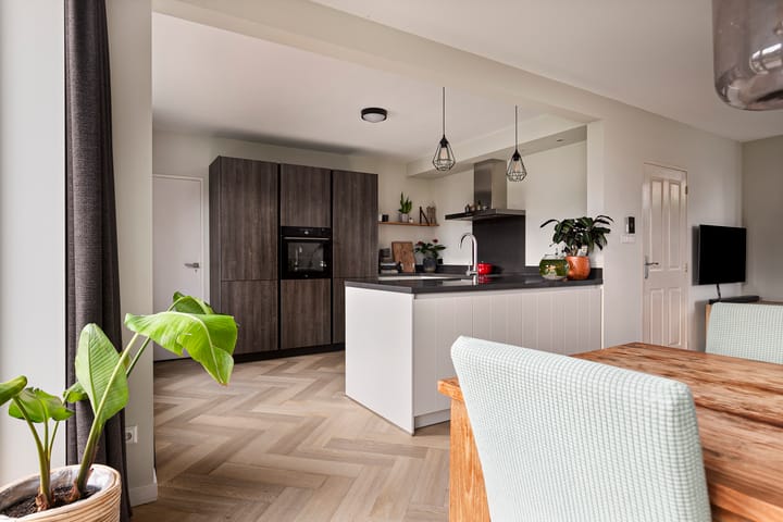 Photo 17 of Liniestraat 2