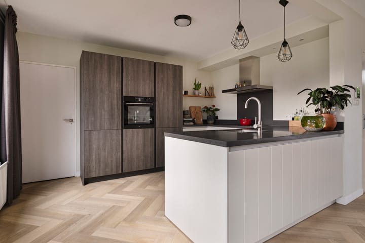 Photo 20 of Liniestraat 2