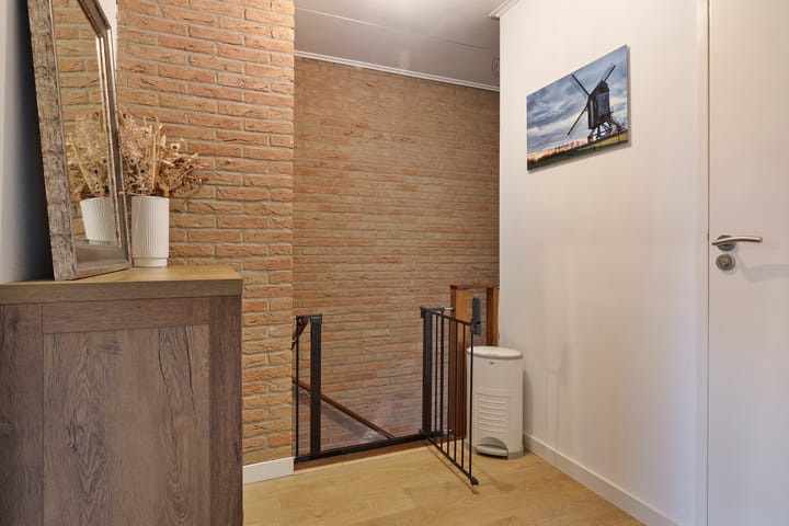 Photo 22 of Liniestraat 2