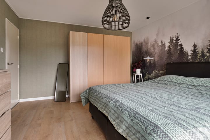 Photo 24 of Liniestraat 2