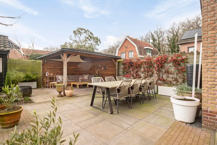 Photo 38 of Liniestraat 2