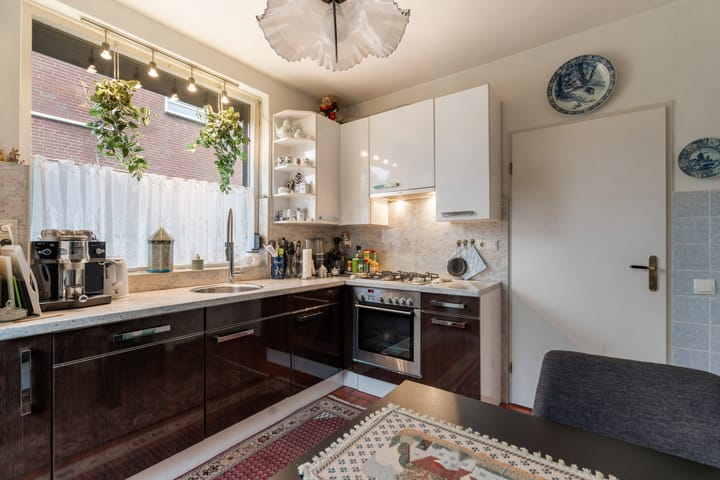 Photo 14 of Ophovenstraat 3