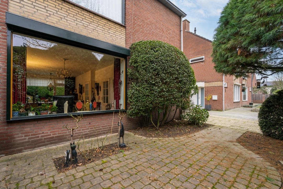 Photo 28 of Ophovenstraat 3