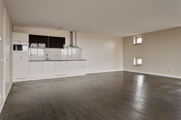 Foto 13 van Professor de Moorplein 458