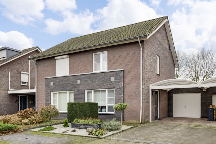 Bekijk foto 1 van Ribesstraat 34