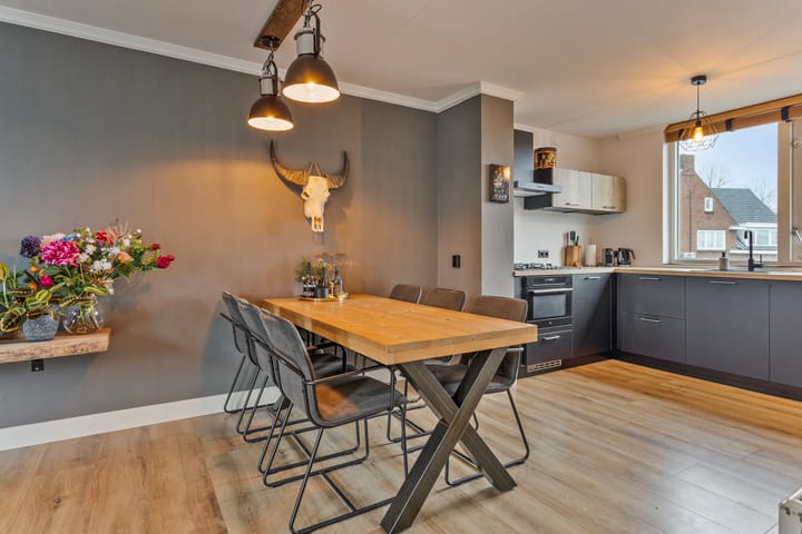 Foto 2 van De Warande 16