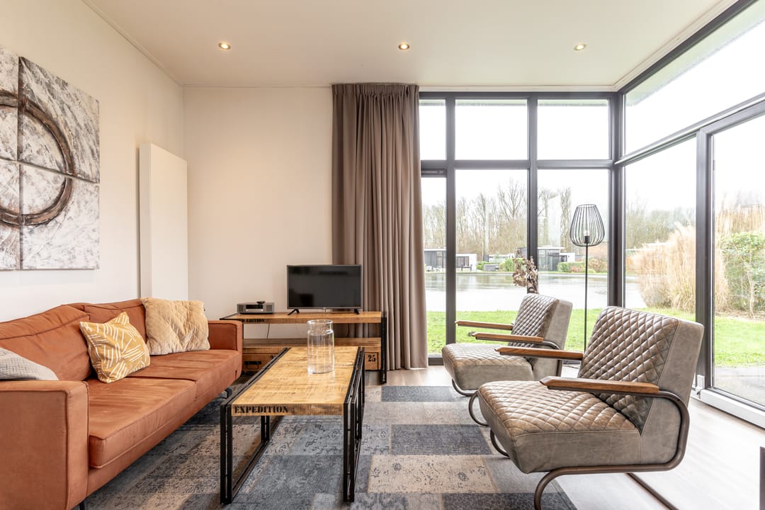 Foto 2 van Zuiderweg 2-258