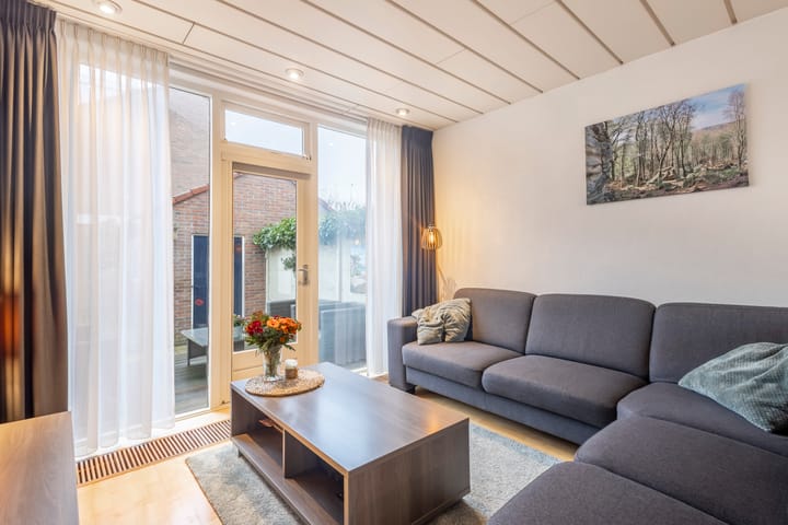 Foto 10 van Troelstrastraat 52