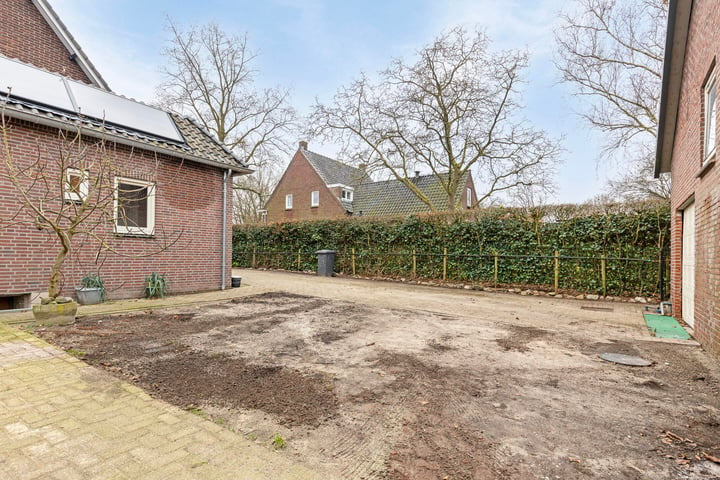 View photo 45 of Schutsboomstraat 74