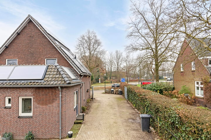 View photo 48 of Schutsboomstraat 74