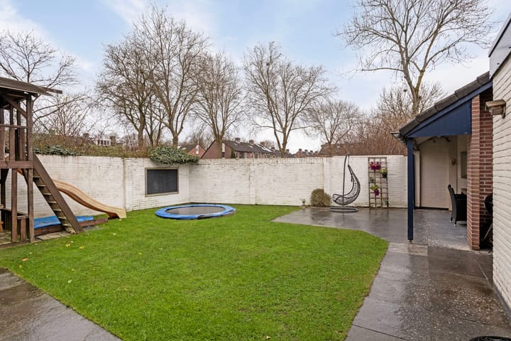 Foto 45 van Smidse 25