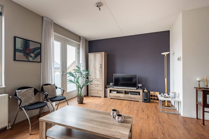 Foto 3 van Deken Nijkampstraat 6-A