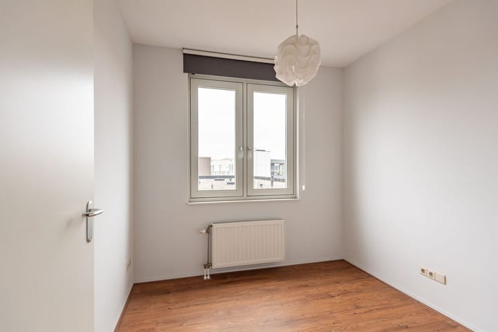 Foto 34 van Deken Nijkampstraat 6-A