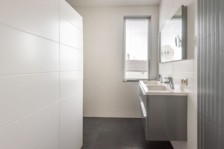 Foto 36 van Deken Nijkampstraat 6-A