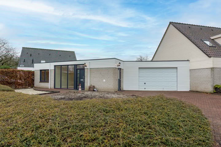 Photo 3 of Dr. Harm Smeengestraat 54