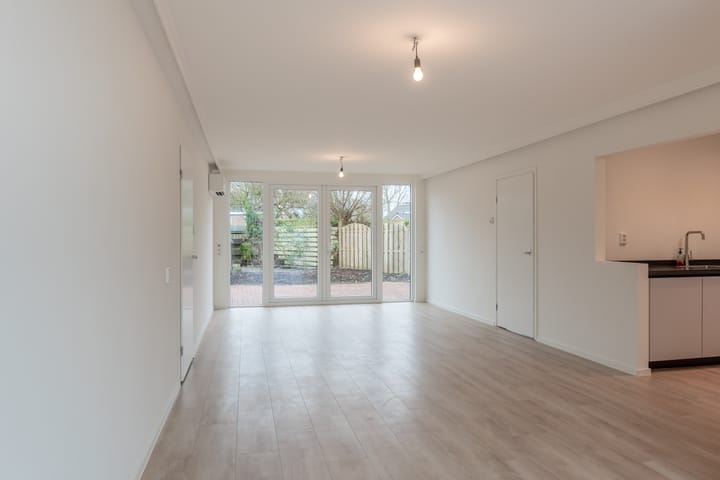 Photo 7 of Dr. Harm Smeengestraat 54