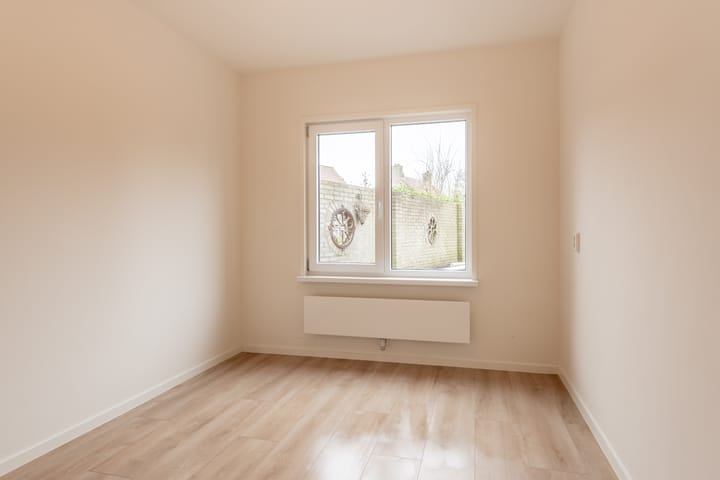 Photo 23 of Dr. Harm Smeengestraat 54