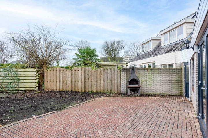 Photo 38 of Dr. Harm Smeengestraat 54